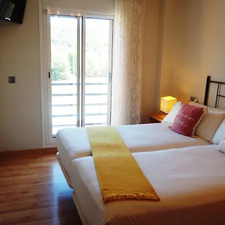 Pirineo Apartment